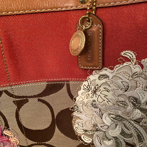 Coach Vintage Applique Signature Tote Bag - Picture 10 of 11